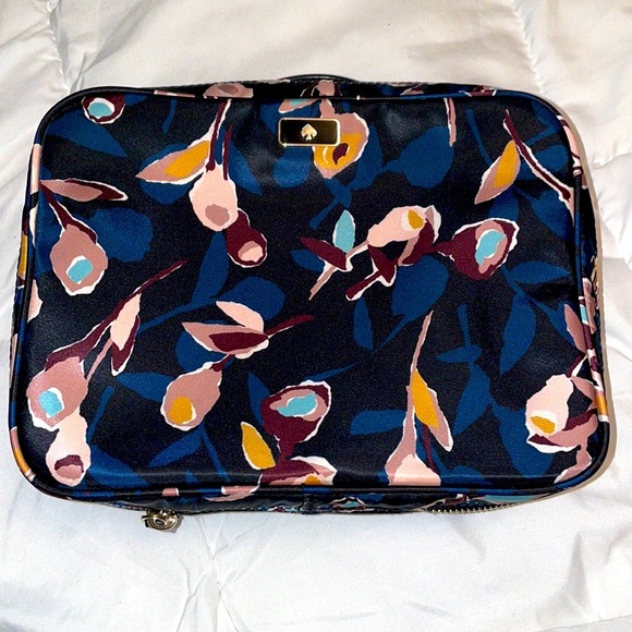 kate spade Handbags - Kate Spade Dawn Paper Rose Travel Cosmetic Bag